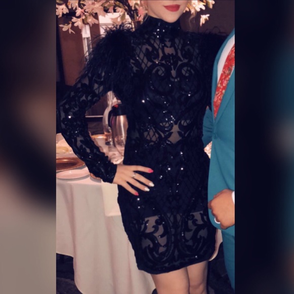 BEAUTIFUL long sleeved sequin dress - Picture 3 of 4